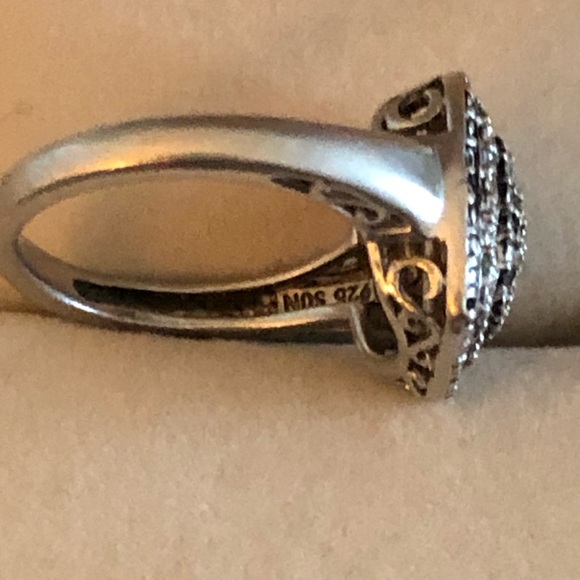 Sterling Silver Black & White Diamond Ring - Picture 6 of 7